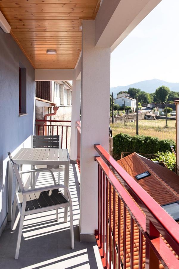 A Casa Antiga Do Monte Apartamentos Turisticos - Lestrove Padrón Eksteriør billede